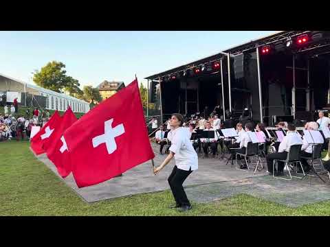 Fahnenschwingen – Schweizer Tradition und Brauchtum live