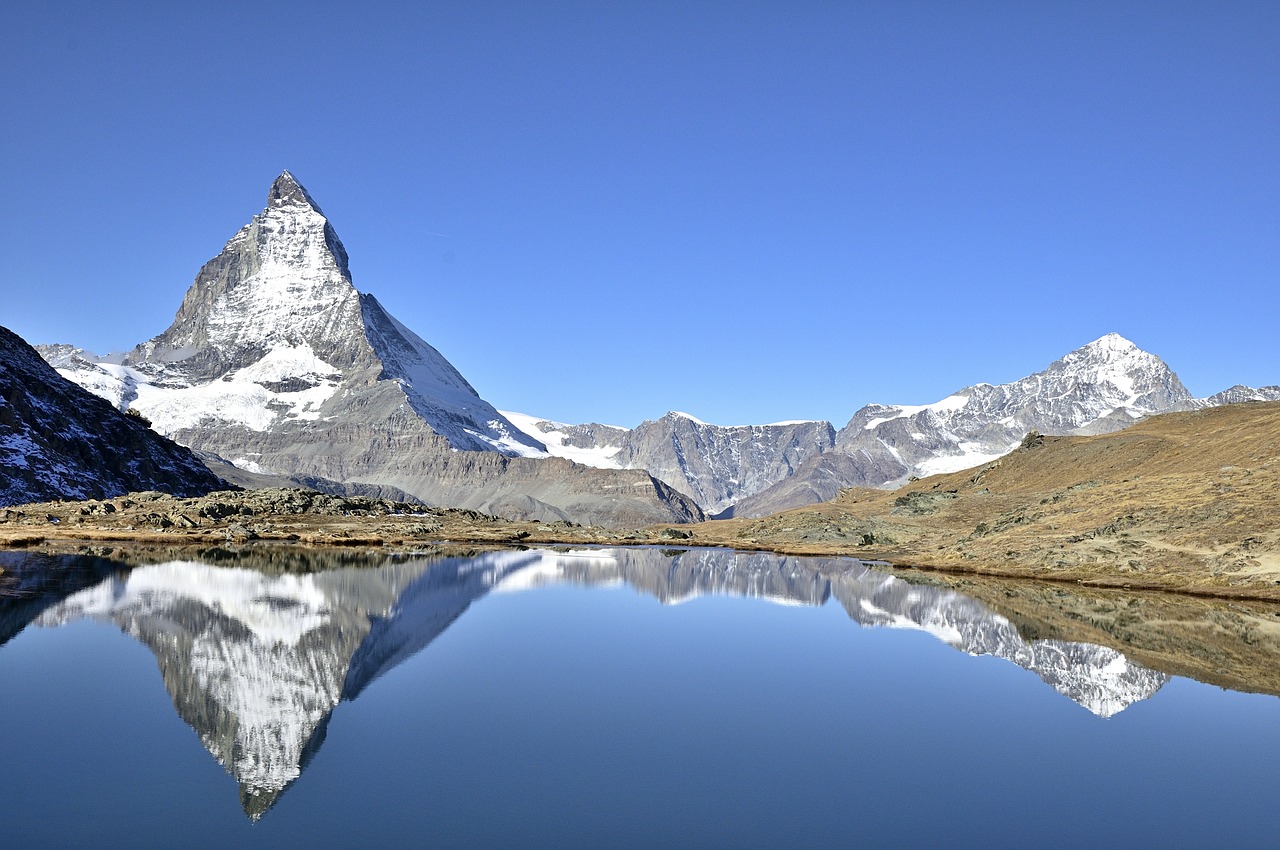 Matterhorn mit Riffelsee