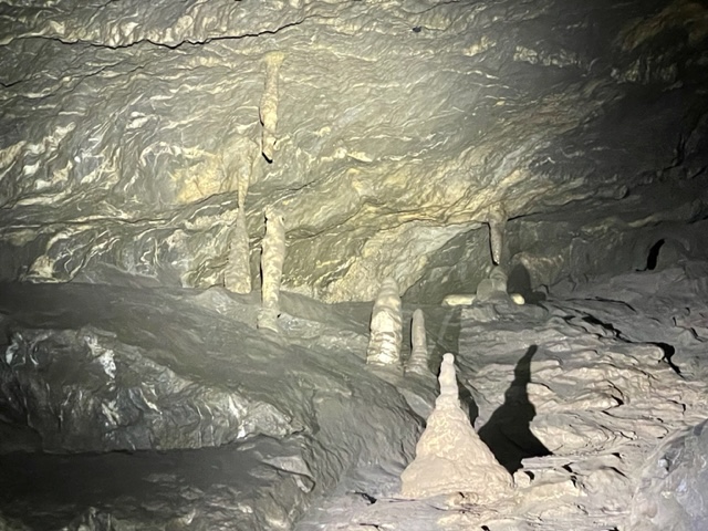 Hölloch stalactites and stalagmites / Photo Brigitte Heller