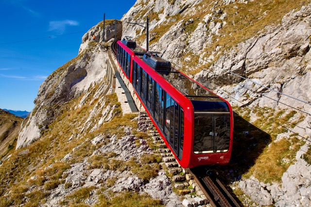 Pilatusbahn - steilste Zahnradbahn der Welt