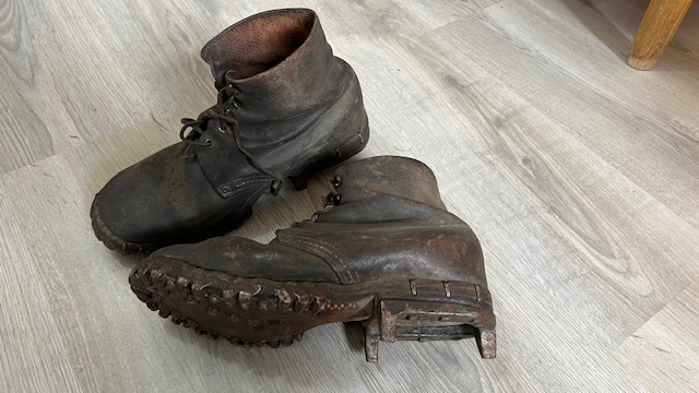 Grip shoes for Rigi Porters © Photo: Franz Josef Beeler, Goldau
